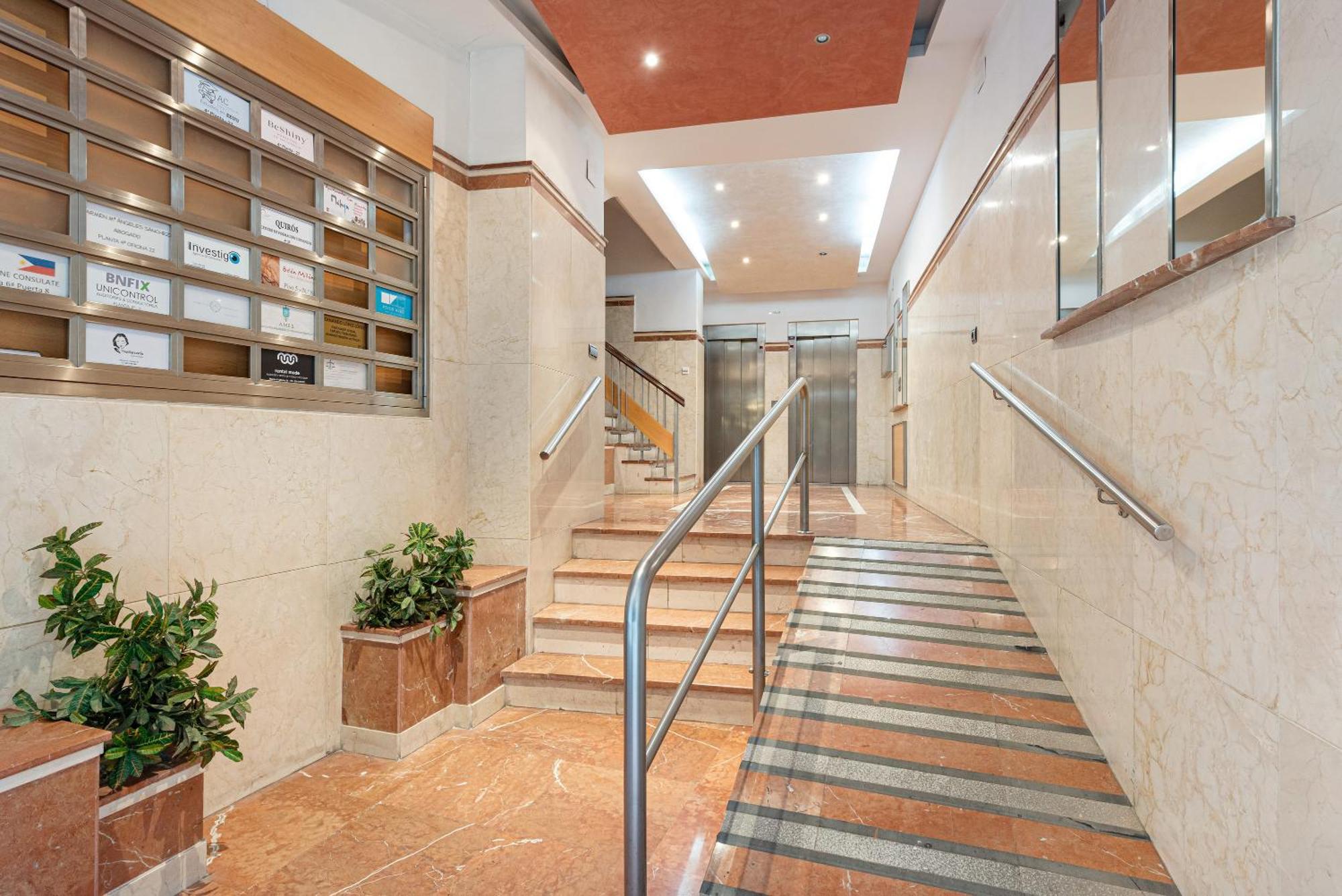 Estudios Larios 9 Μάλαγα Εξωτερικό φωτογραφία